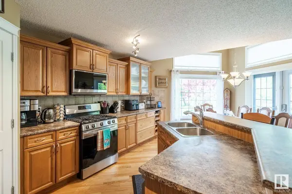 33 BELFRY FAIRWAY CR, Stony Plain, AB T7Z 2X2
