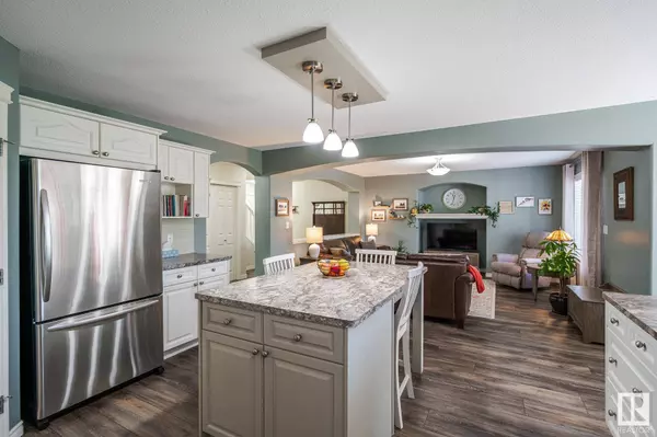 5127 MEADOW DR, New Sarepta, AB T0B 3M0