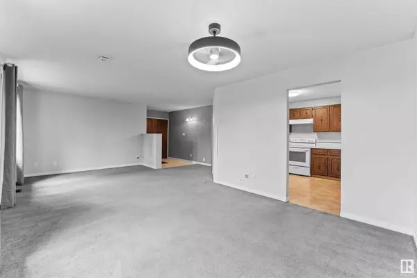 1251 65 ST NW, Edmonton, AB T6L 2E8