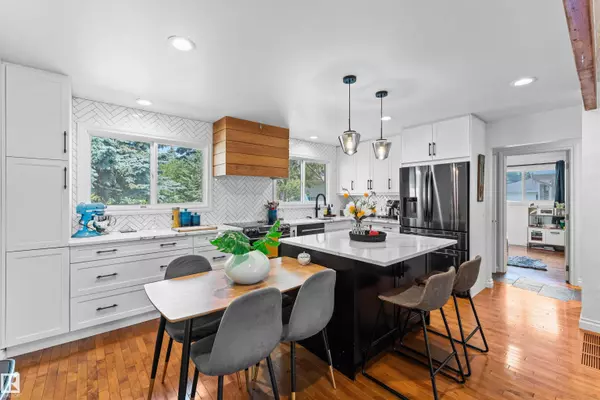 1 ROBIN ST, Sherwood Park, AB T8A 0G6