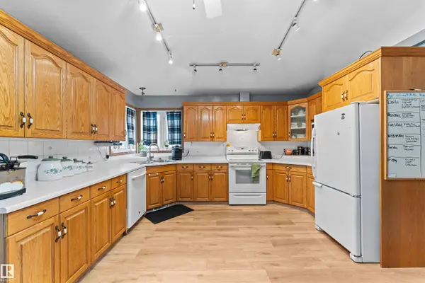 5134 SPORTSVIEW DR, New Sarepta, AB T0B 3M3