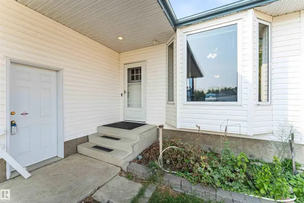 5134 SPORTSVIEW DR, New Sarepta, AB T0B 3M3