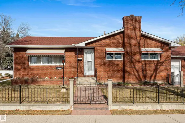 6128 145 AV NW, Edmonton, AB T5A 1S8