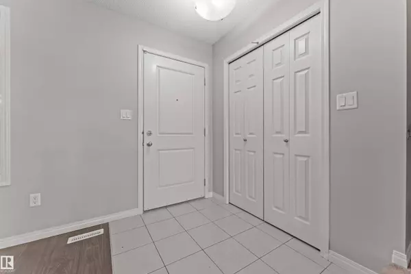 501 ORCHARDS BV SW, Edmonton, AB T6X 2B7