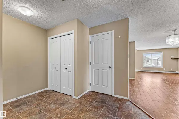 #225 270 MCCONACHIE DR NW, Edmonton, AB T5Y 3N4