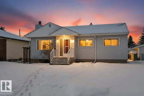7316 82 ST NW, Edmonton, AB T6C 2X1