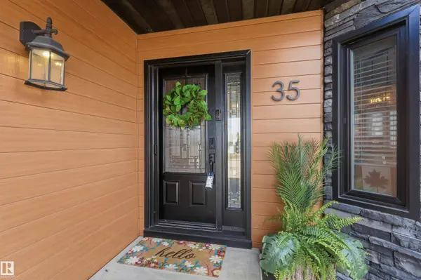 35 HIGHLAND WY, Sherwood Park, AB T8A 5C6