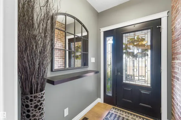 35 HIGHLAND WY, Sherwood Park, AB T8A 5C6