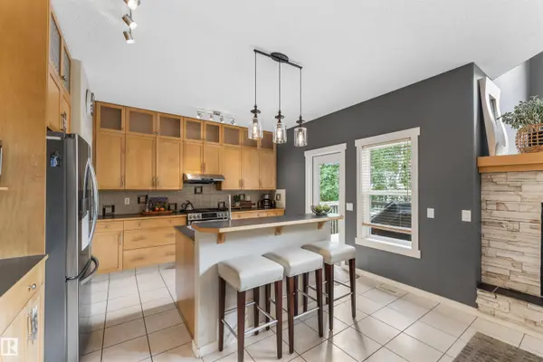 145 CORNWALL RD, Sherwood Park, AB T8H 2L9