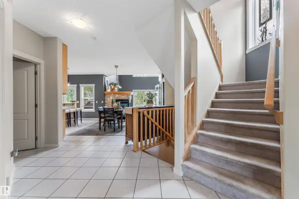 145 CORNWALL RD, Sherwood Park, AB T8H 2L9