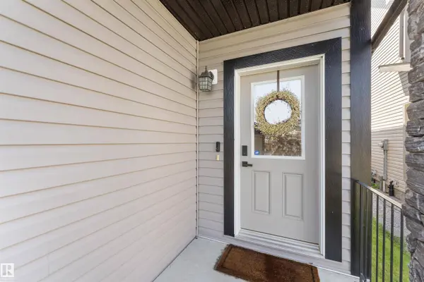 12918 203A ST NW, Edmonton, AB T5S 0E9