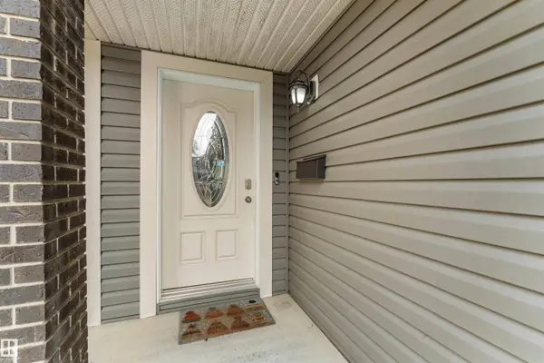 112 APPLETON CR, Sherwood Park, AB T8H 0A4