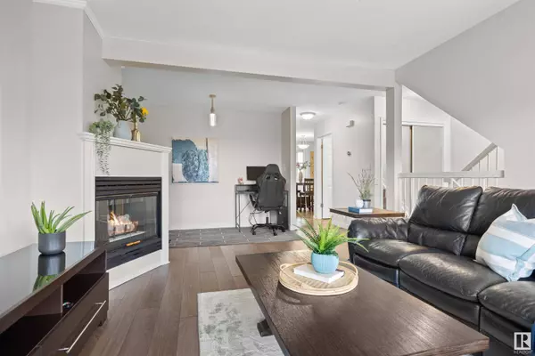 #10 3645 145 AV NW, Edmonton, AB T5Y 2S3