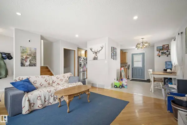 9221 84, Fort Saskatchewan, AB T8L 3N9