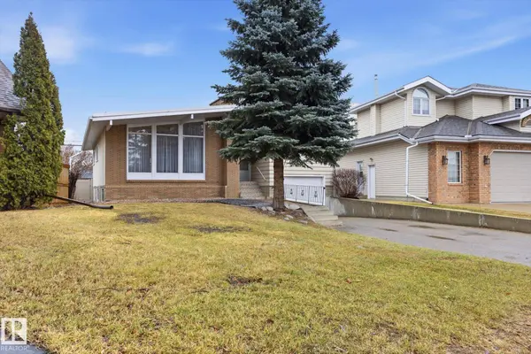 9131 74 ST NW, Edmonton, AB T6B 2B3