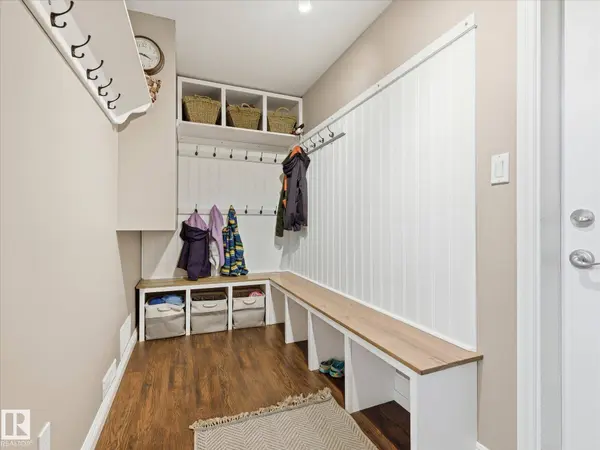 1340 OAKLAND CR, Devon, AB T9G 2E5