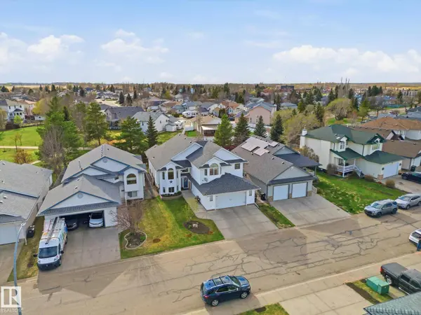 1340 OAKLAND CR, Devon, AB T9G 2E5