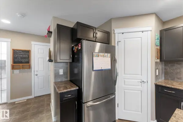 21818 99A AV NW, Edmonton, AB T5T 4T2