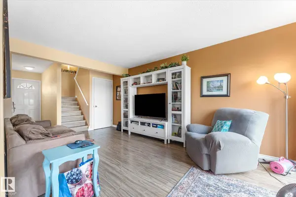 173 CORNELL CO NW, Edmonton, AB T5C 3C3