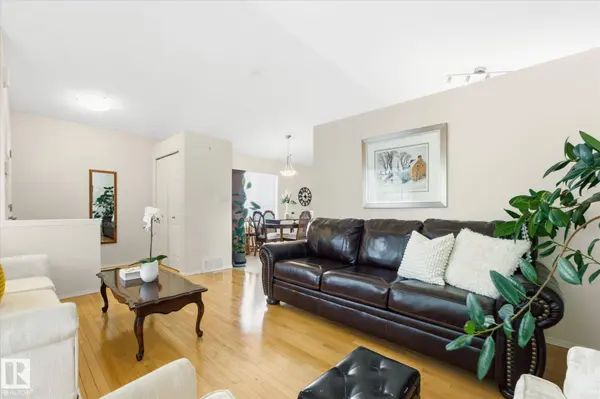 1709 TURVEY BEND BN NW, Edmonton, AB T6R 2W7