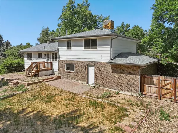 7862 W 84th CT, Arvada, CO 80005
