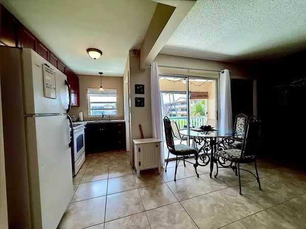 5300 Washington ST I206, Hollywood, FL 33021