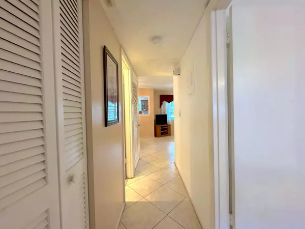 5300 Washington ST I105, Hollywood, FL 33021