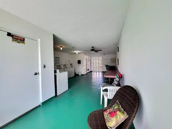 5300 Washington ST I206, Hollywood, FL 33021