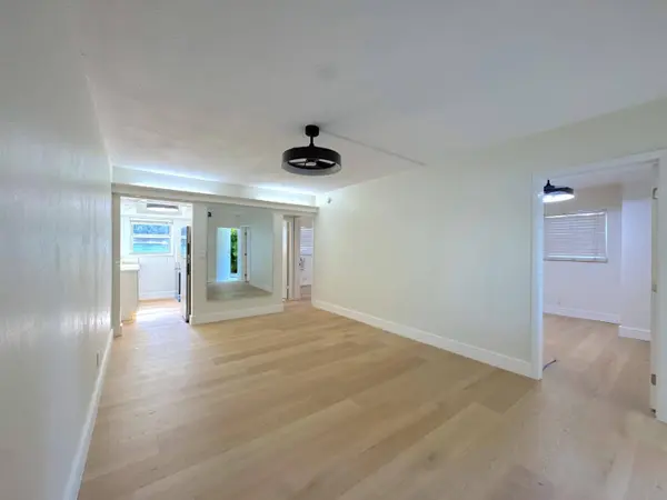 2815 NE 33rd AVE, Fort Lauderdale, FL 33308