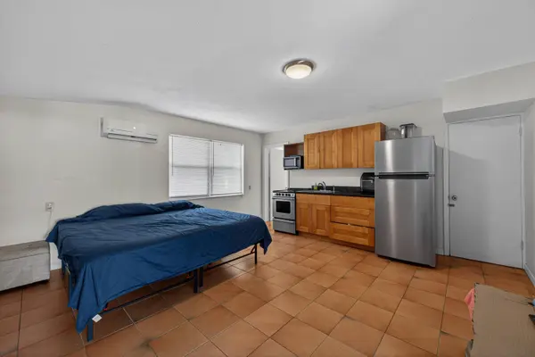 1211 NE 35th ST, Pompano Beach, FL 33064