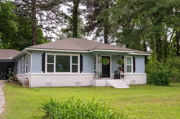 705 Price Street, Logansport, LA 71049