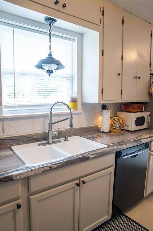 705 Price Street, Logansport, LA 71049