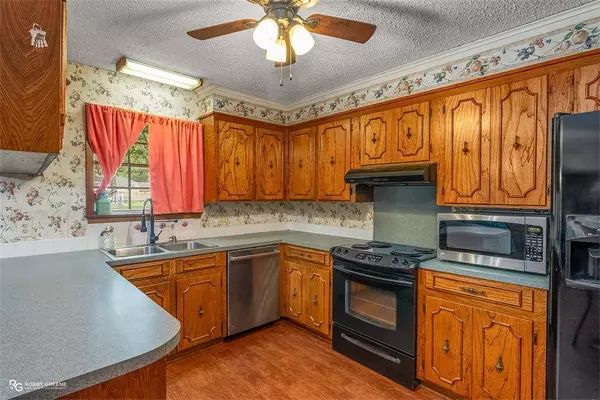 211 Harvest Lane, Haughton, LA 71037