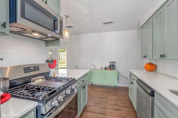 1913 Christine Avenue, Bossier City, LA 71112