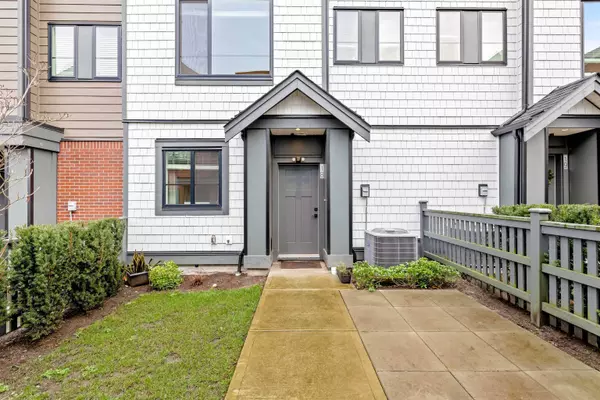 19897 75a AVE #18, Langley, BC V2Y 3S2