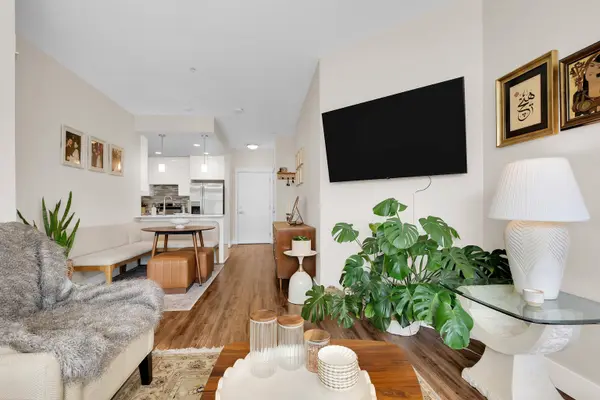 2495 Wilson AVE #304, Port Coquitlam, BC V3C 0E4