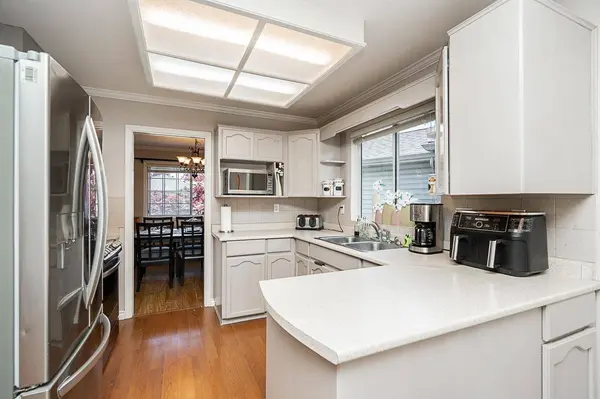 1932 Jacana AVE, Port Coquitlam, BC V3C 5Y4