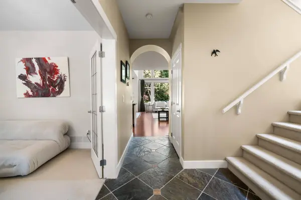 1931 Parkway BLVD, Coquitlam, BC V3E 3L5