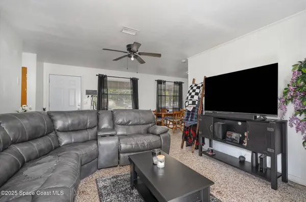 1001 Mercury LN, Rockledge, FL 32955