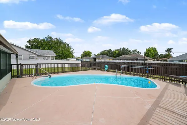 448 Americana BLVD NW, Palm Bay, FL 32907