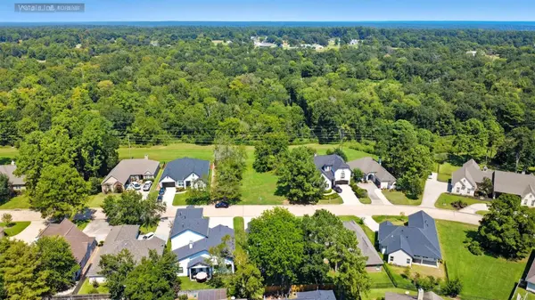 72 Wick Willow RD, Montgomery, TX 77356
