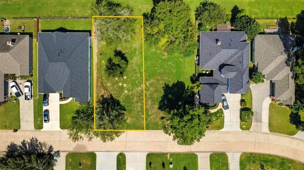 72 Wick Willow RD, Montgomery, TX 77356