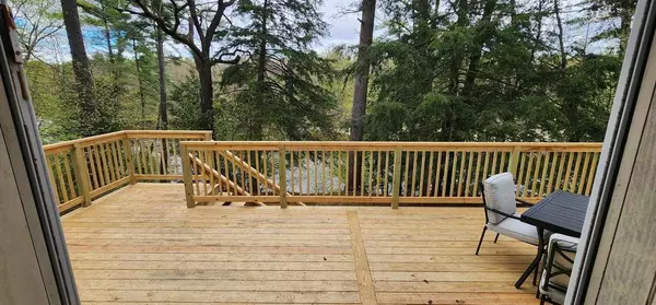 184 Rebecca LN, Conway, NH 03813