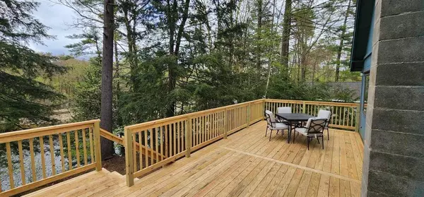 184 Rebecca LN, Conway, NH 03813