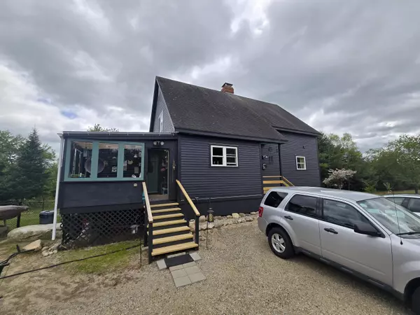 13 Bishop Farm RD, Brownfield, ME 04010