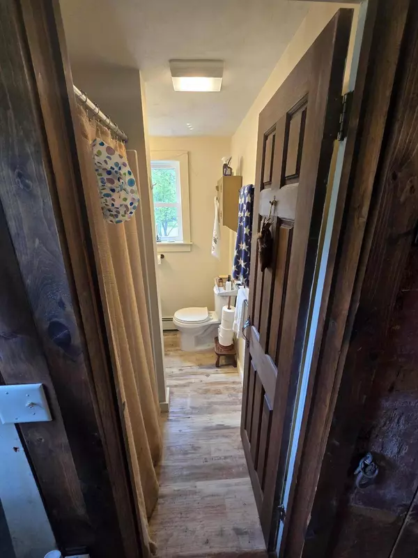 13 Bishop Farm RD, Brownfield, ME 04010