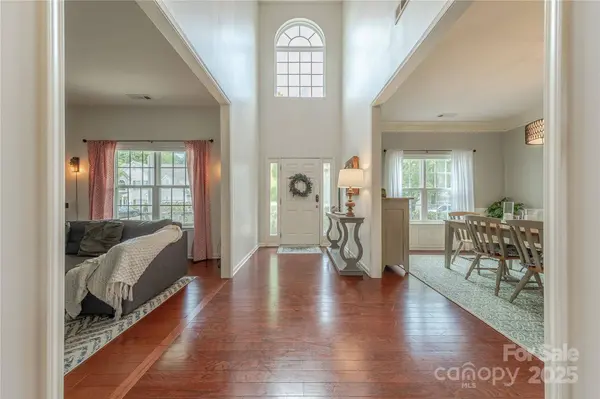 5707 Parkstone DR, Matthews, NC 28104