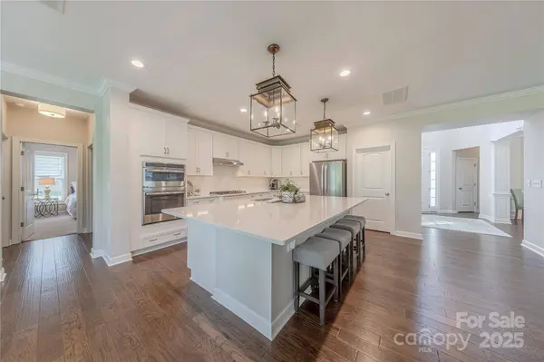 5128 Oakhaven LN, Fort Mill, SC 29708