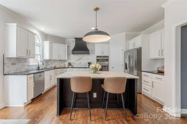 4117 Wallbrook DR, Matthews, NC 28105