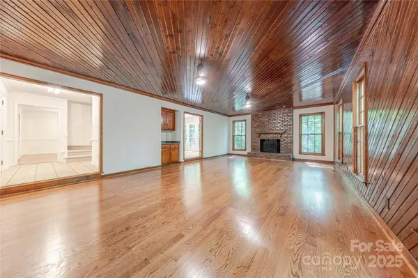 2310 Vestry PL, Charlotte, NC 28270